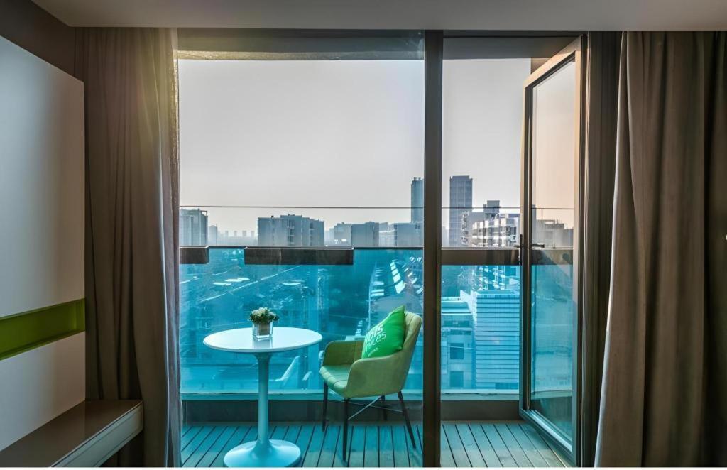 Ibis Styles Yangzhou Baixiang Rd Hotel Exterior photo