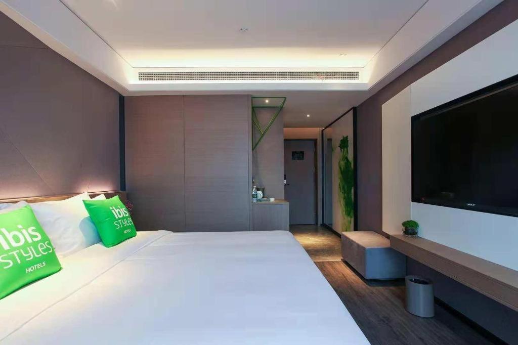 Ibis Styles Yangzhou Baixiang Rd Hotel Exterior photo